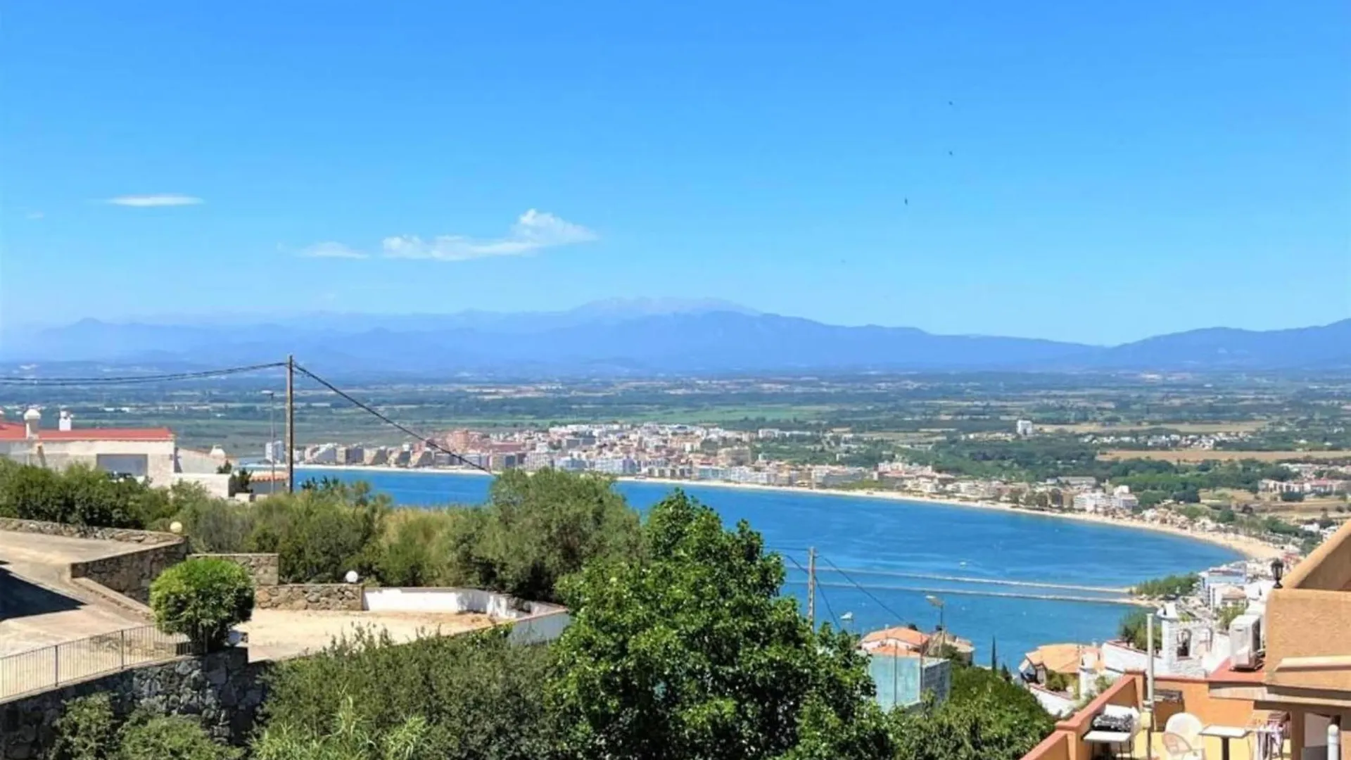 Apartment In Nature Ρόζες